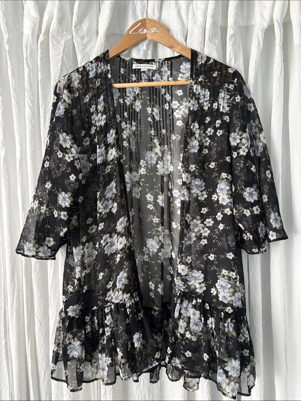 American Eagle Outfitters Black Sheer Floral Kimono with White/Gray Blossoms